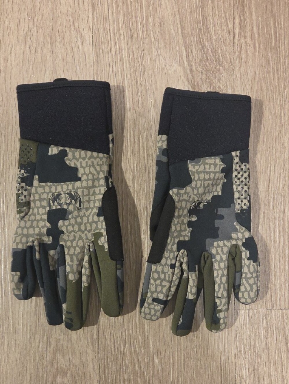KUIU Mens Axis Camouflage Jacket Pants Gloves - Green, Gray, Black - Picture 13 of 13